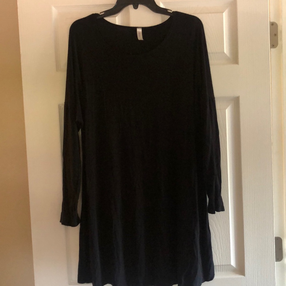 Black cotton dress